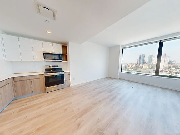 3rd image of 87 Commercial St #6T