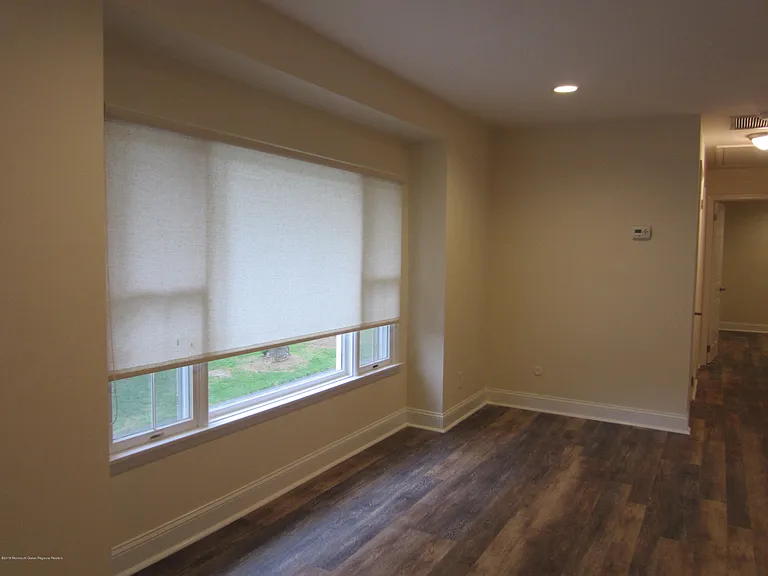 22 Lasatta Ave #2B — Photo 9