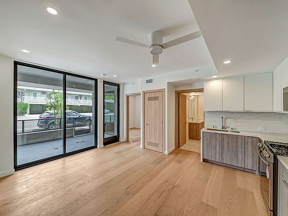 3rd image of 1257 N Detroit St #102