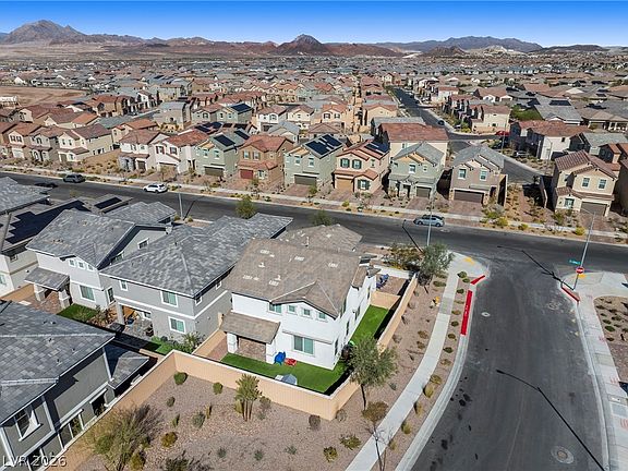 3rd image of 354 Silva Pl