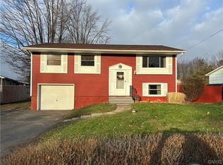 7891 Walnut Pl, Liverpool, NY 13090