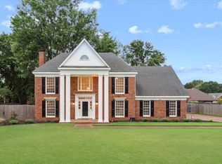 1001 Yorktown Rd, Collierville, TN 38017