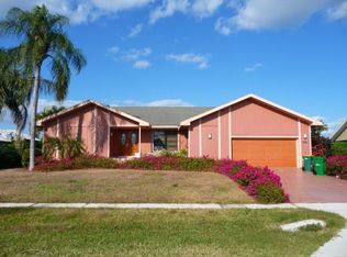 345 Grapewood Ct, Marco Island, FL 34145