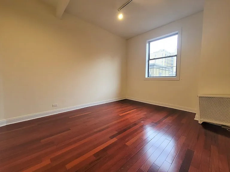 265 W 81st St #8Y — Photo 4