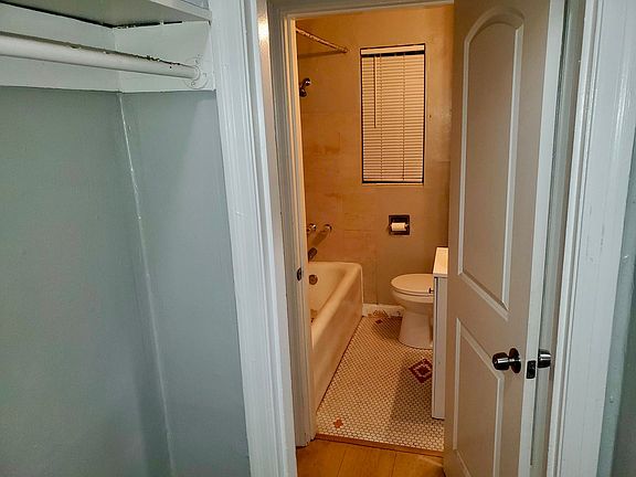 4th image of 1290 26th Ave APT 5