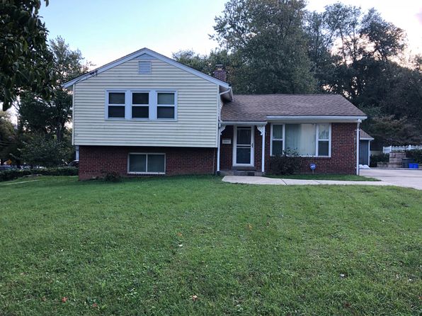 1600 Dennis Ave