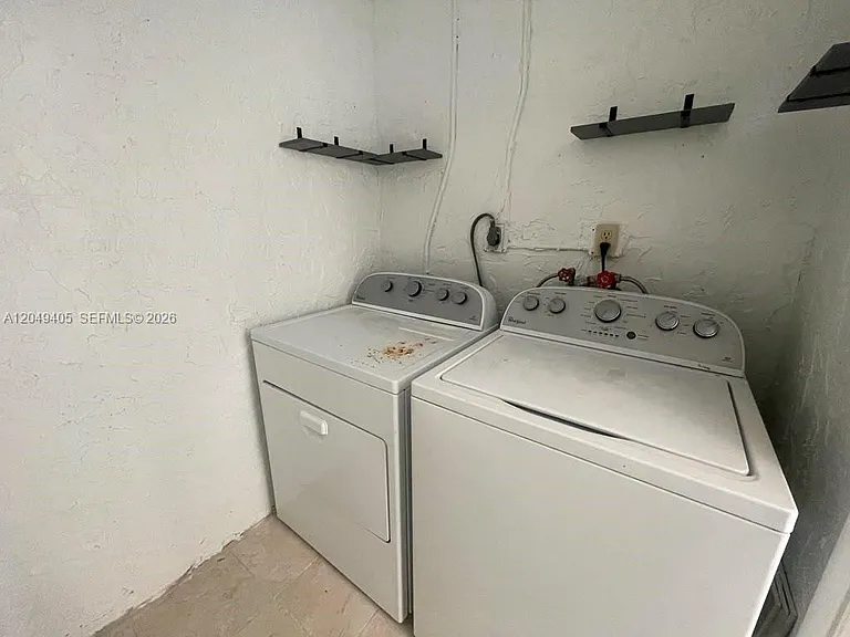 9337 SW 6th Ter #0 — Photo 21