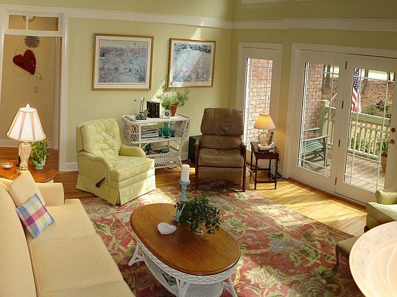High Ceilings and Lots of Natural Light
