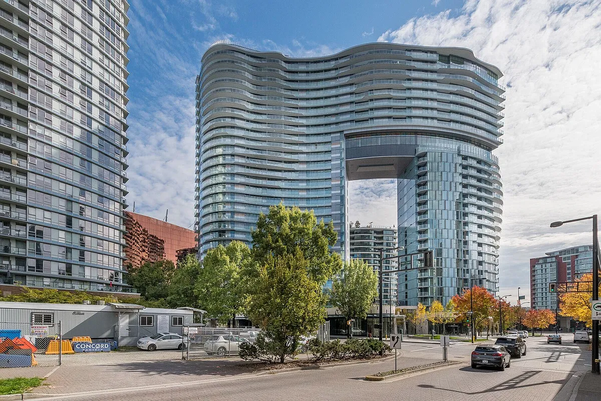 Building Photo - 89 Nelson St #209