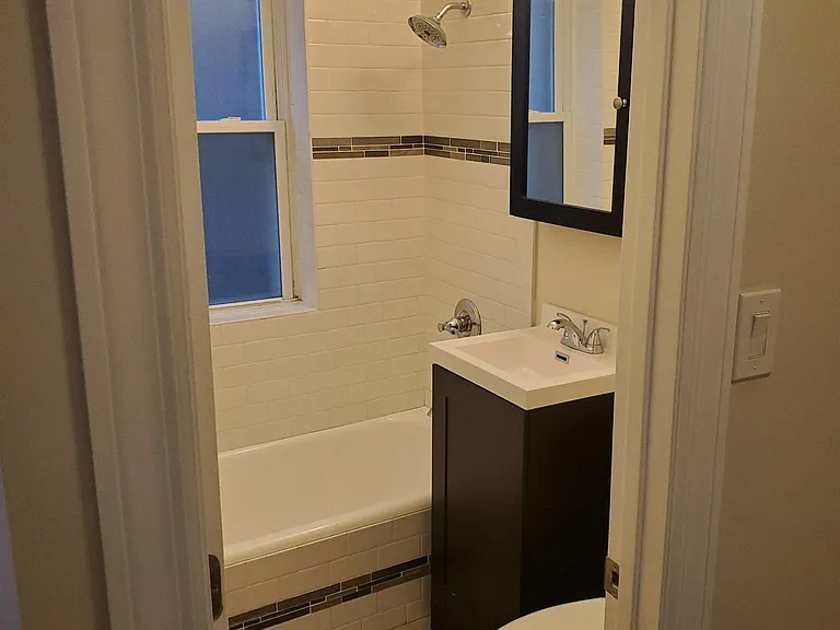 2125 N Dayton St #107 — Photo 3