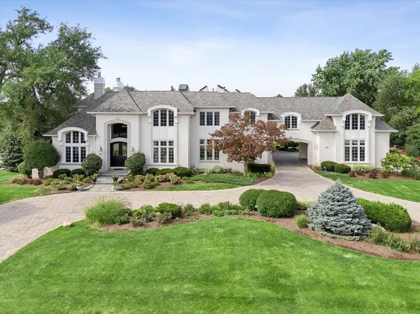 1904 Midwest Club Pkwy, Oak Brook, IL 60523