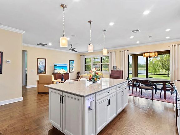 4th image of 5916 Prosperity LN