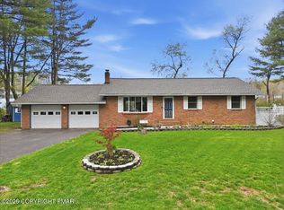 105 Jodi Dr, Stroudsburg, PA 18360