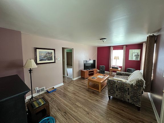 2nd image of 15601 Clifton Park Ave