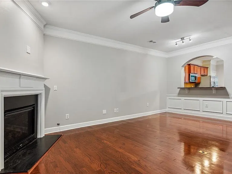 2263 Limehurst Dr NE — Photo 5
