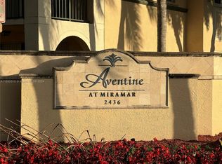 2494 Centergate Dr APT 208, Hollywood, FL 33025