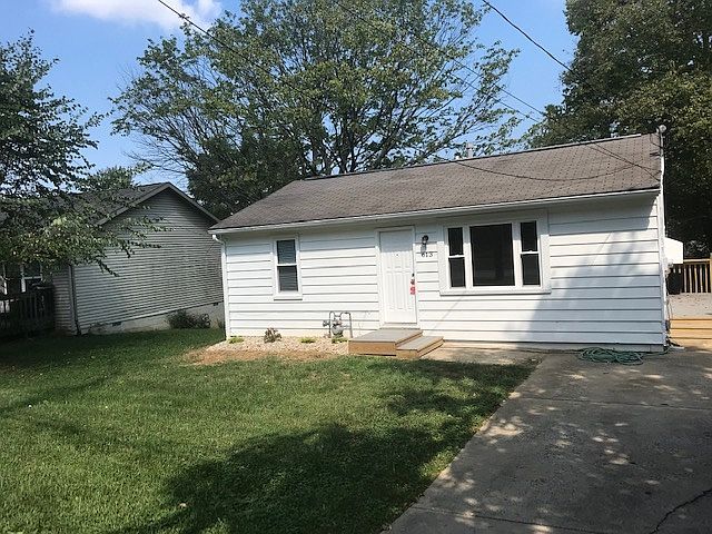1st image of 613 E Moody Dr