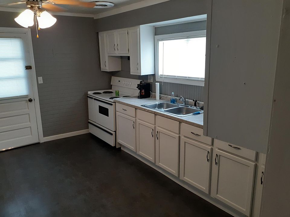 1st image of 738 Pearl St
