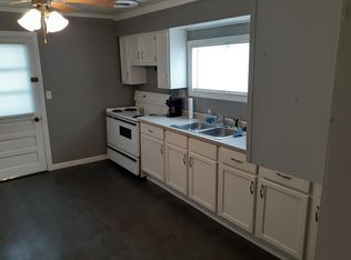 738 Pearl St, Middleport, OH 45760