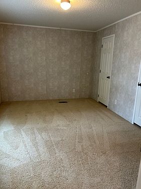 5th image of 49431 Oak Dr
