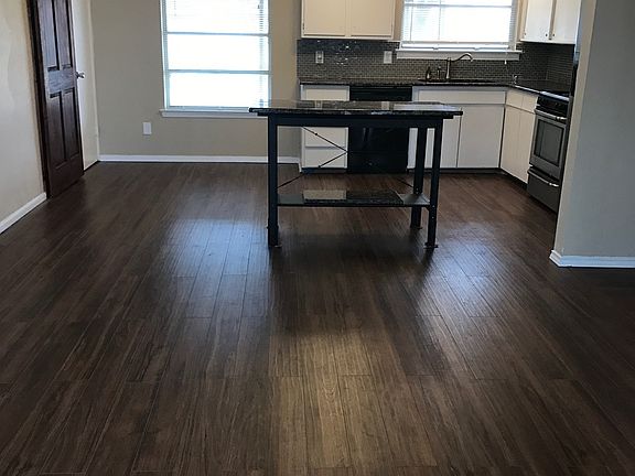 2nd image of 729 Hardy Dr