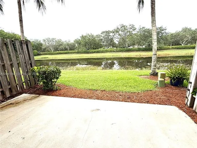 2560 Cordoba Bnd — Photo 3