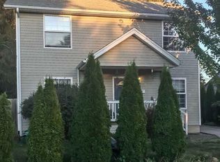 698 Catterlin St NE, Salem, OR 97301