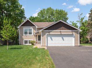 16292 Westgate Ln, Eden Prairie, MN 55344