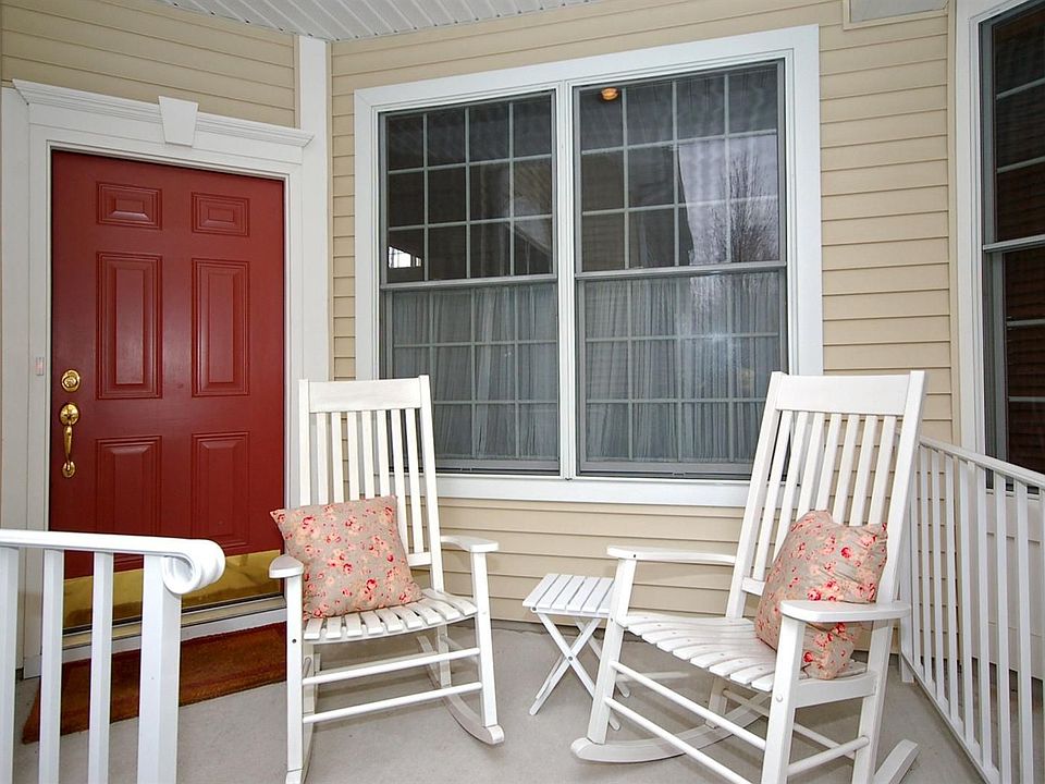 1st image of 18 Camlet Ct