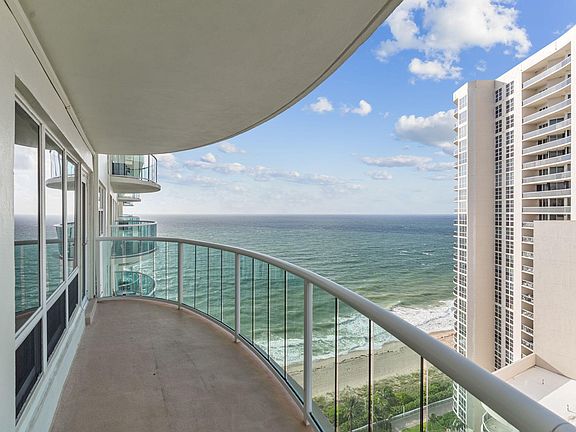 4th image of 3400 Galt Ocean Drive #2108s