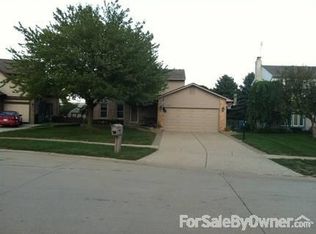 47448 Old Orchard Dr, Macomb, MI 48044