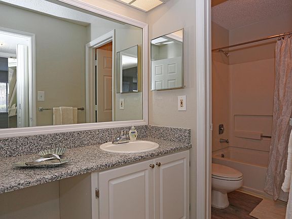 4th image of 13375 Arbor Pointe Cir APT 103