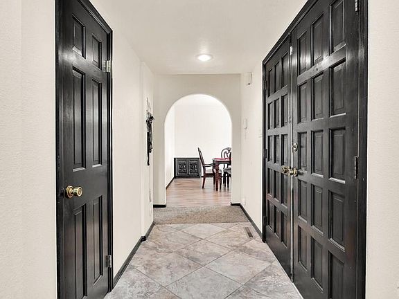 3rd image of 1184 Wago Dr