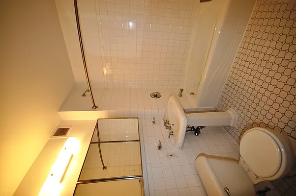 Rented by Corcoran | media 22