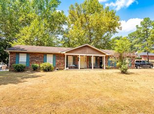 900 Nathan Dr, McComb, MS 39648