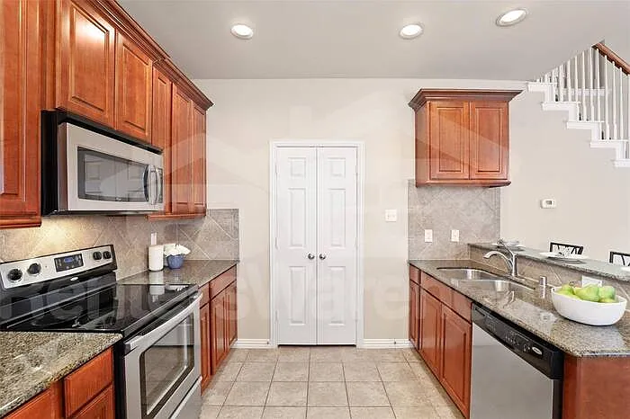 3612 Vienna St — Photo 5
