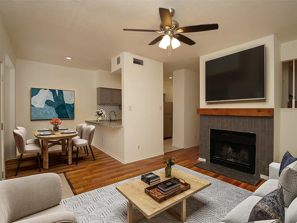 2121 El Paseo St #1503