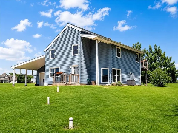 403 N Devasher Rd, Warrensburg, MO 64093