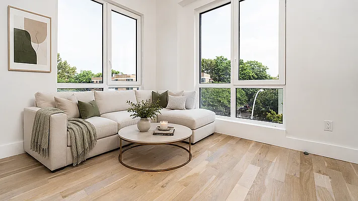 Living room, photo 1