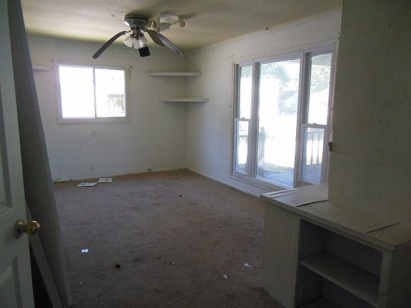 Additional Living Room