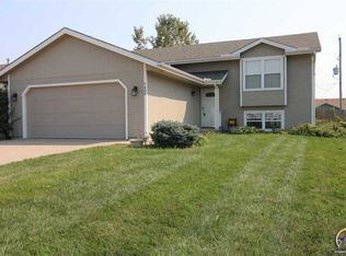 7409 SW 24th St, Topeka, KS 66614