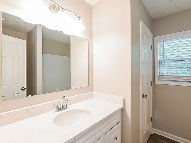 1910 Meadowchase Ct — Photo 20