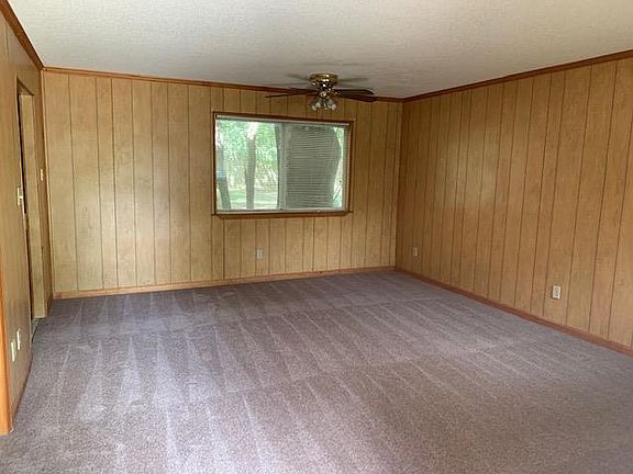 2nd image of 207 E Moore St