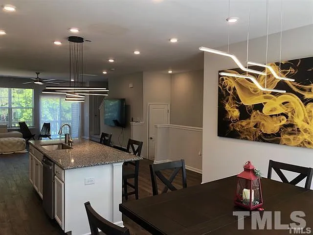 1251 Commack Dr — Photo 34