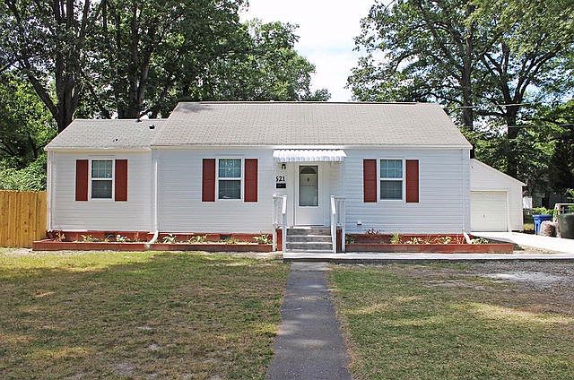 1st image of 621 Morris Dr