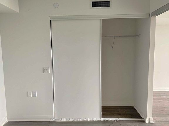 5th image of 99 Foxbar Rd #506