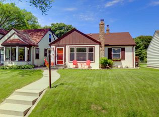 5532 Shoreview Ave, Minneapolis, MN 55417