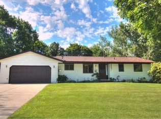 2205 Oakwood Dr, Burnsville, MN 55306