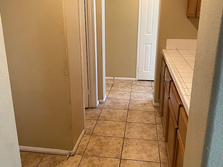 14684 Tilden Ln — Photo 32