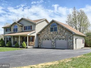 63 Walnut Dale Rd, Shippensburg, PA 17257